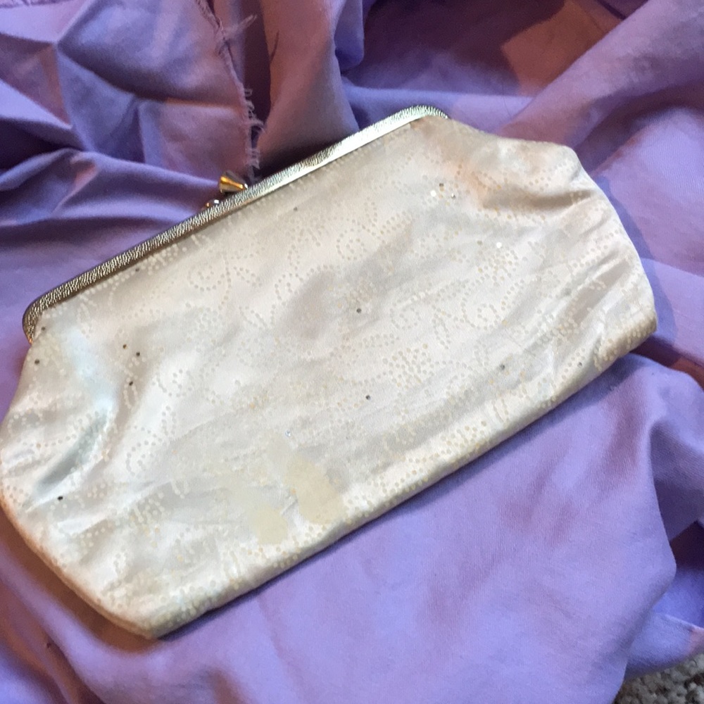 Vintage Kisslock Closure Clutch Purse